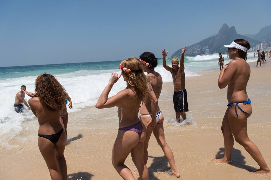 La protesta del topless a Rio de Janeiro